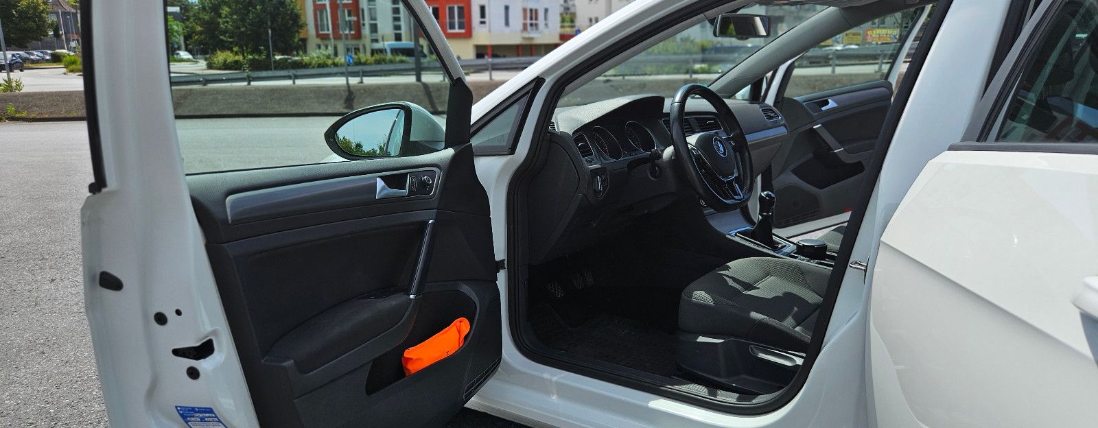 VW Golf VII Lim. Comfortline BMT Parkassistent Shz