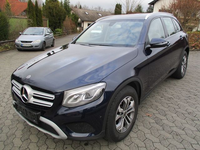 Mercedes-Benz GLC 220 d 4Matic+Leder+NAVI+LED Scheinwerfer