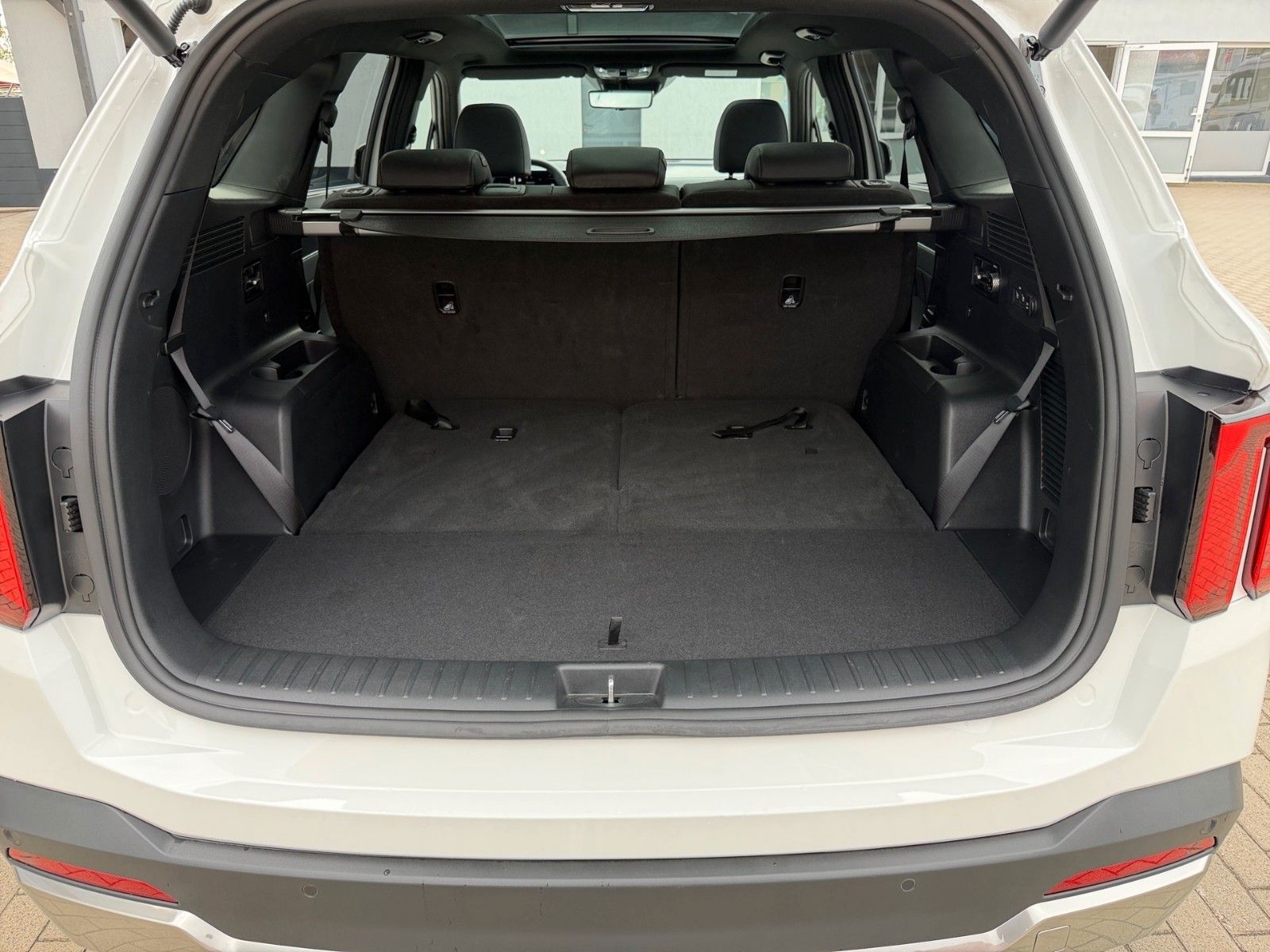 Fahrzeugabbildung Kia SORENTO 2.2D AWD DCT8 PLAT 7S NAPPA PREM