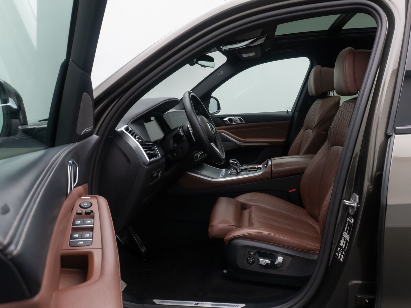 Fahrzeugabbildung BMW X5 xD40d M Sport AHK 360&deg; H/K Panorama Laser 22"