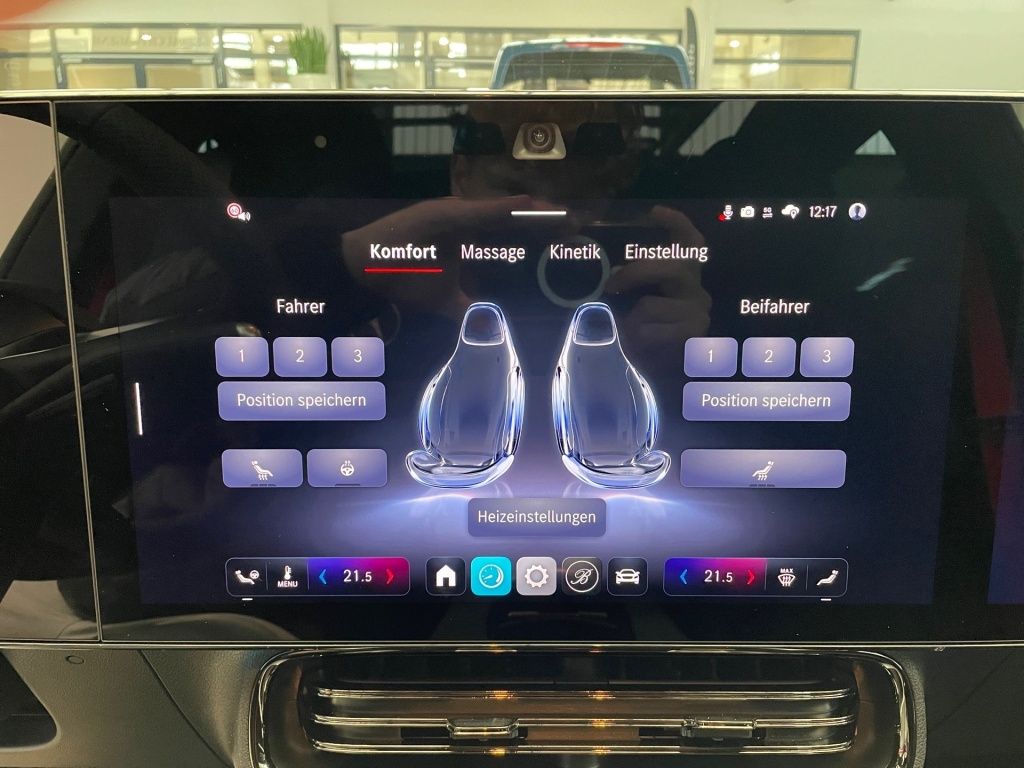 Fahrzeugabbildung Mercedes-Benz CLA 220 4M +AMG+NIGHT+AHK+SUPERSCREEN+BURM+MEMOR