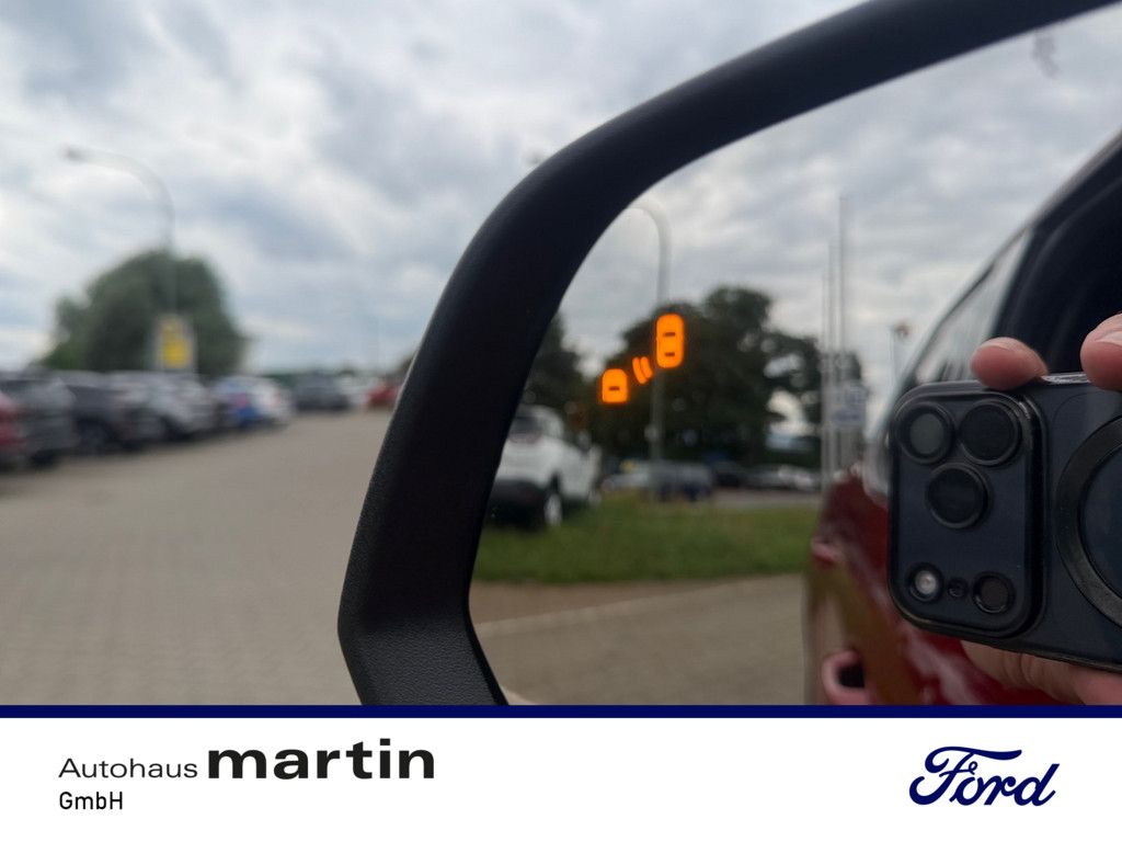 Fahrzeugabbildung Ford Capri Premium Extended Range ACC HUD MATRIX-LED