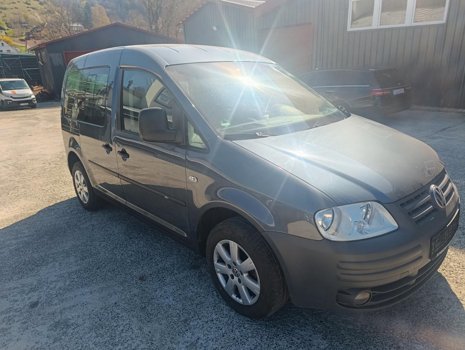 Volkswagen Caddy Life 1.6 7-Sitzer