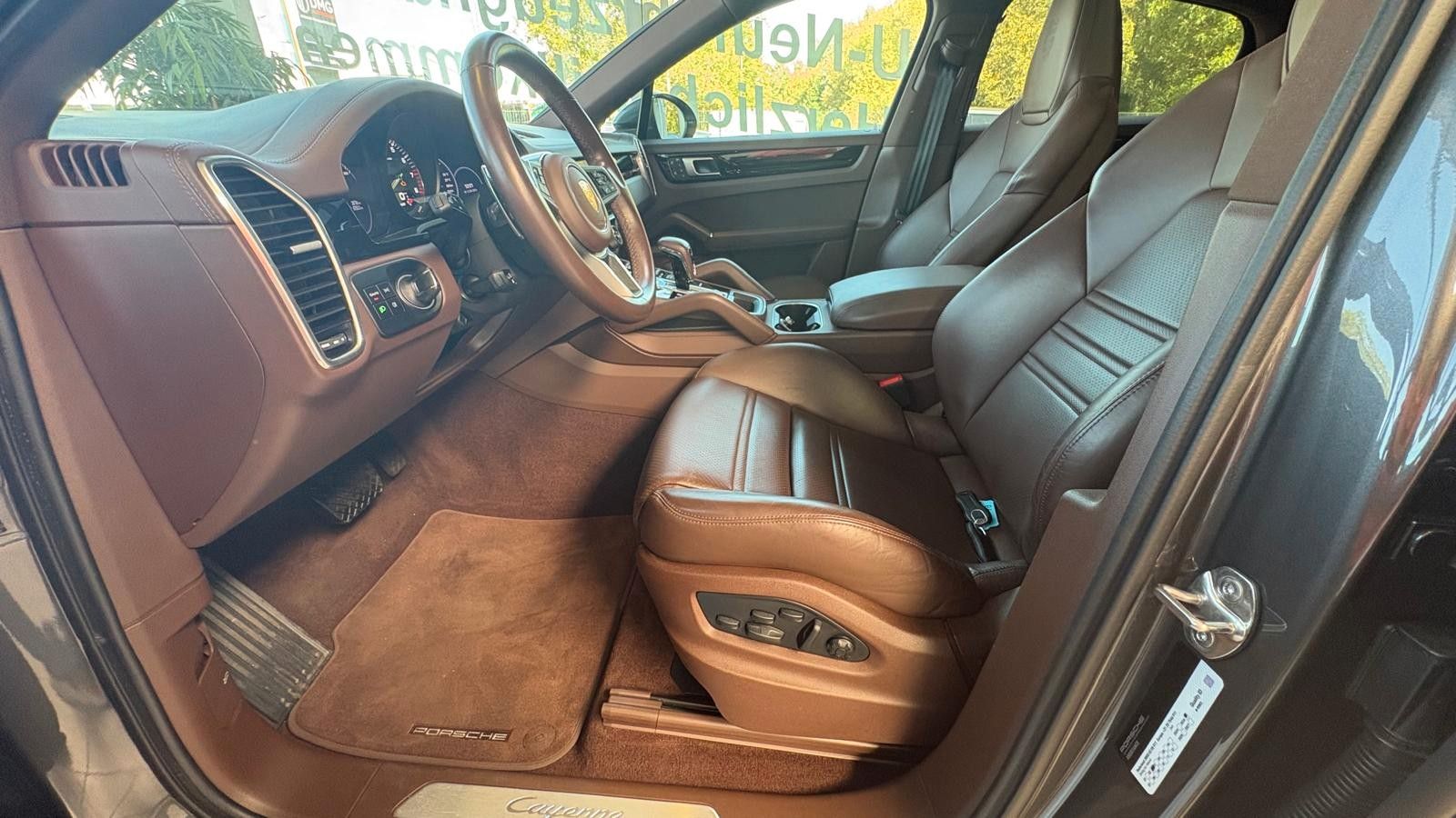 Fahrzeugabbildung Porsche Cayenne Coupe E-Hybrid/erst 38000 km/PCCB/voll..