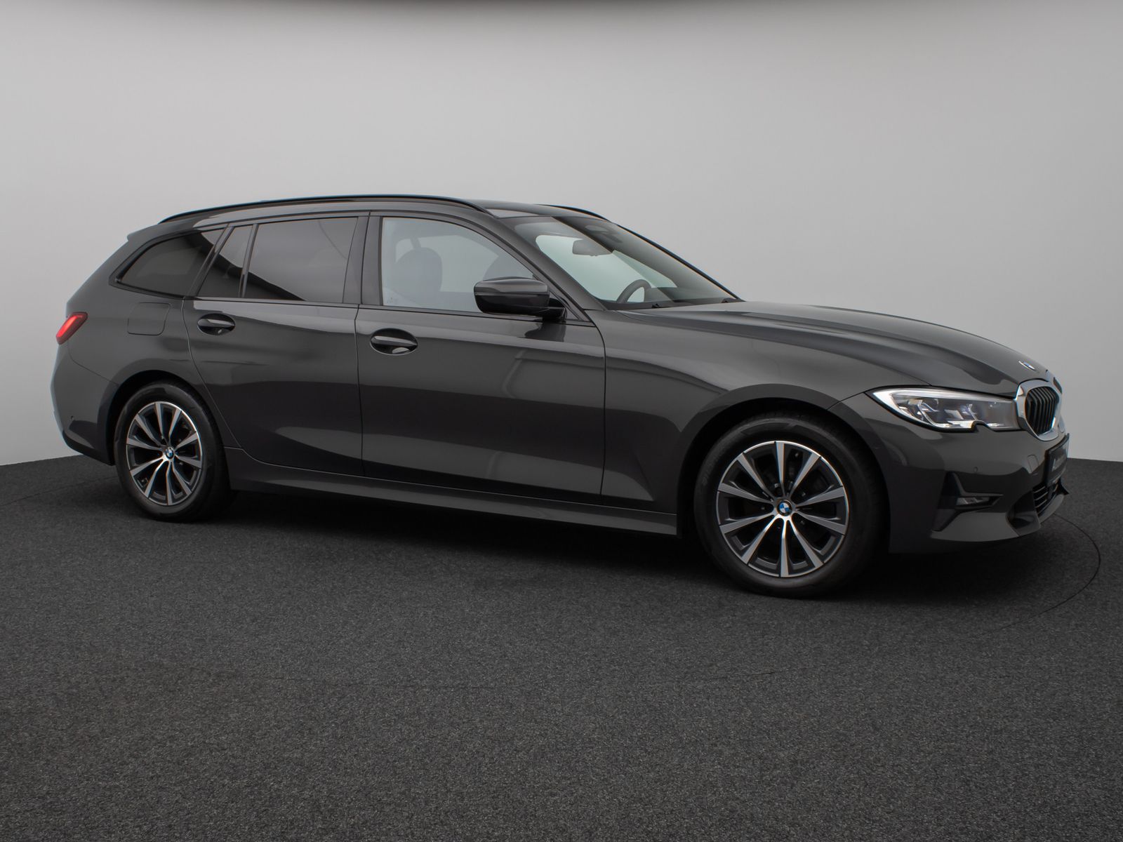Fahrzeugabbildung BMW 320d xD Sport Line Panorama Laser Kamera HUD DAB