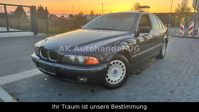 BMW 523i TÜV/3Hand/8-Fach/S-Dach/