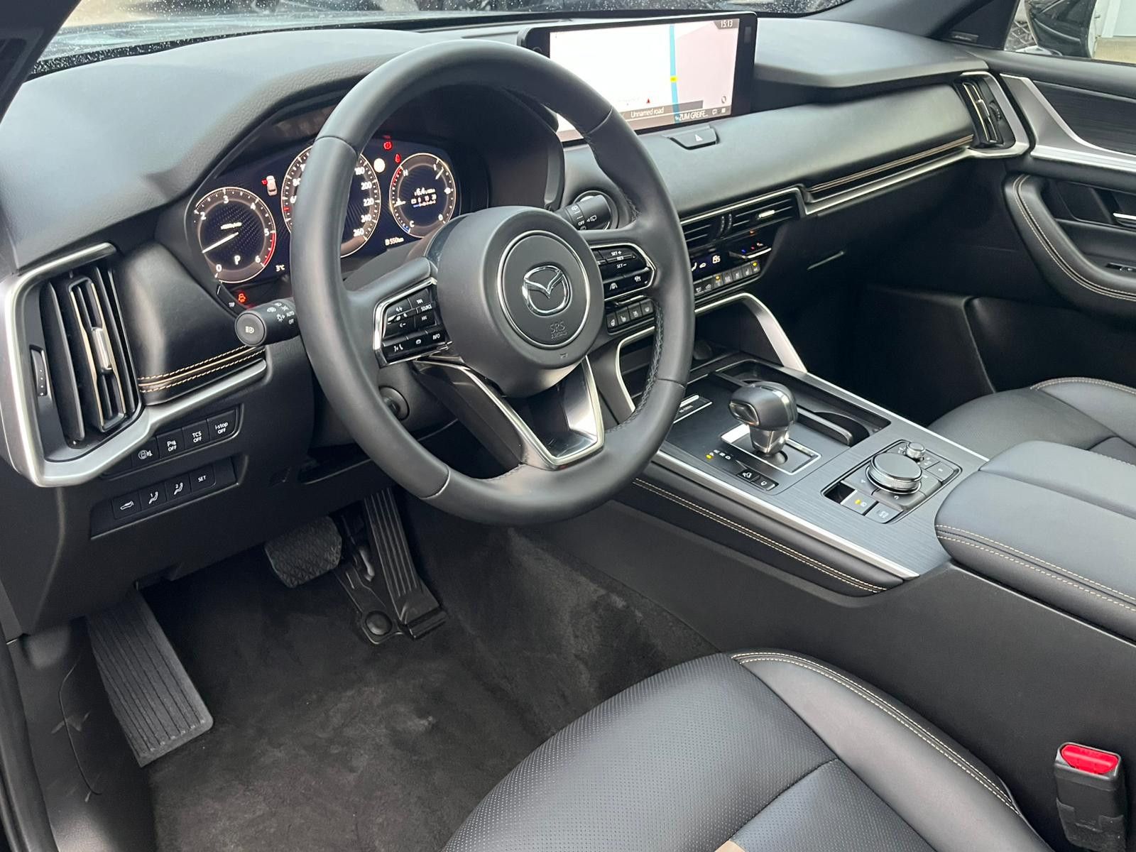 Vehicle illustration Mazda CX-80 3.3L Homura Plus PANO*HUD*BOSE*NAPPA*7SIT