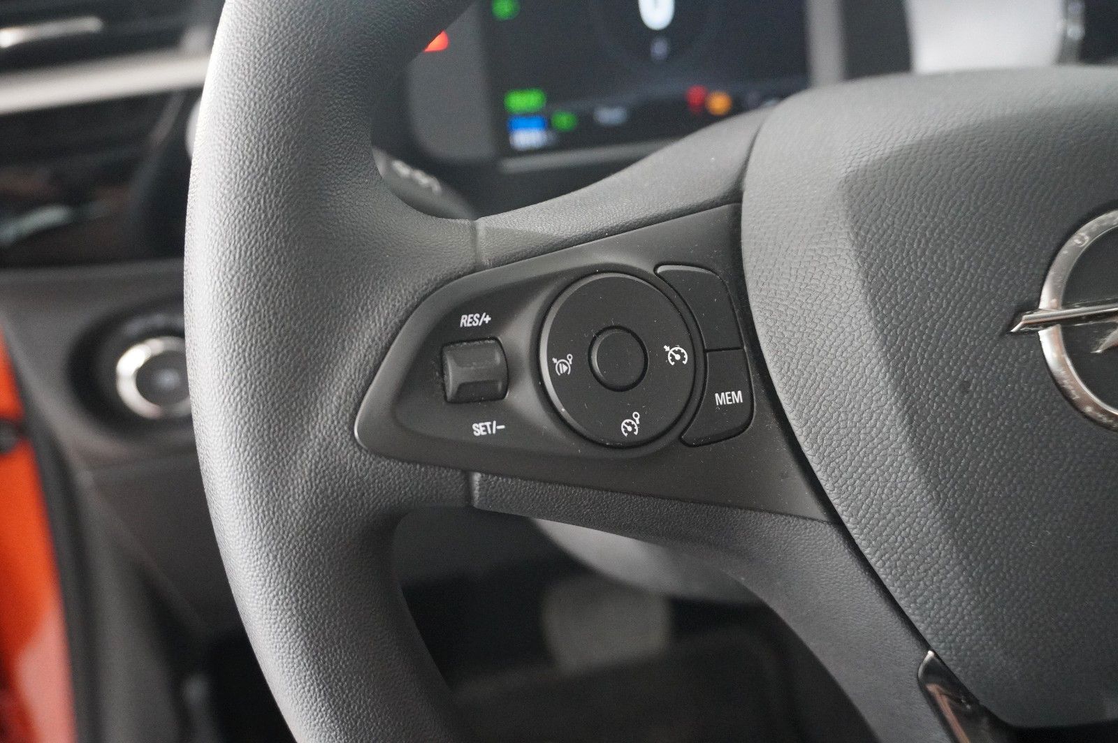 Fahrzeugabbildung Opel Corsa-e F EDITION 7KW NAVI/VIRT/TEMP/DAB/WÄRMEP.