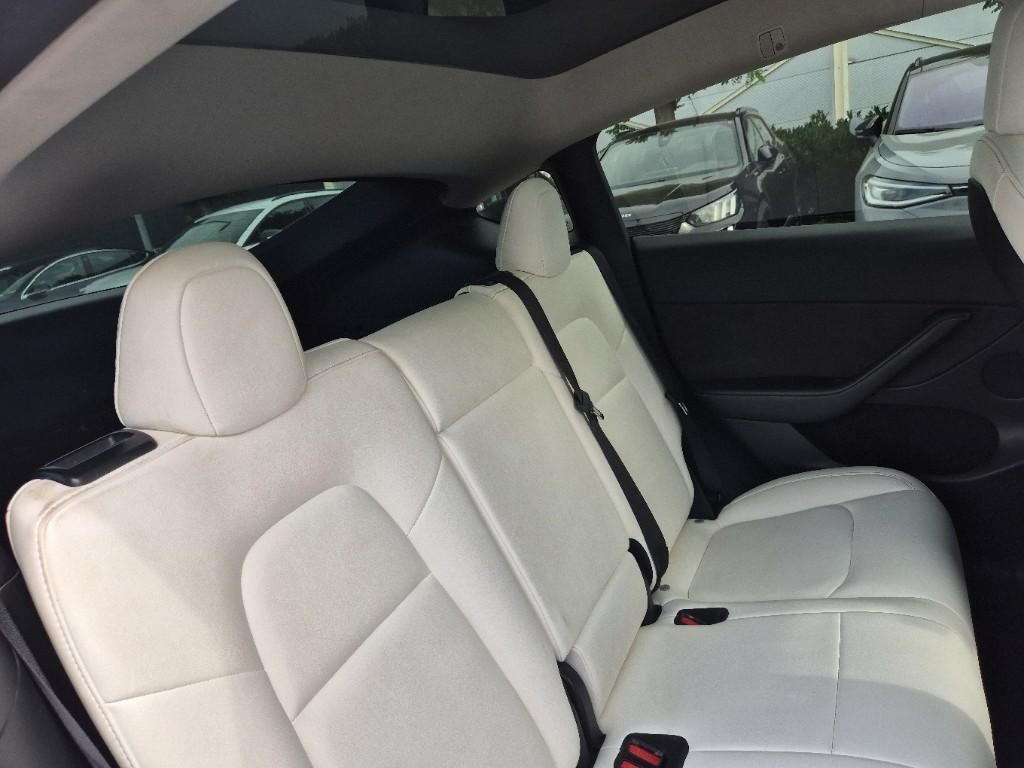 Tesla Model Y Long Range 351pk AWD [ FSD+WIT LEDER+TRE imagem 3