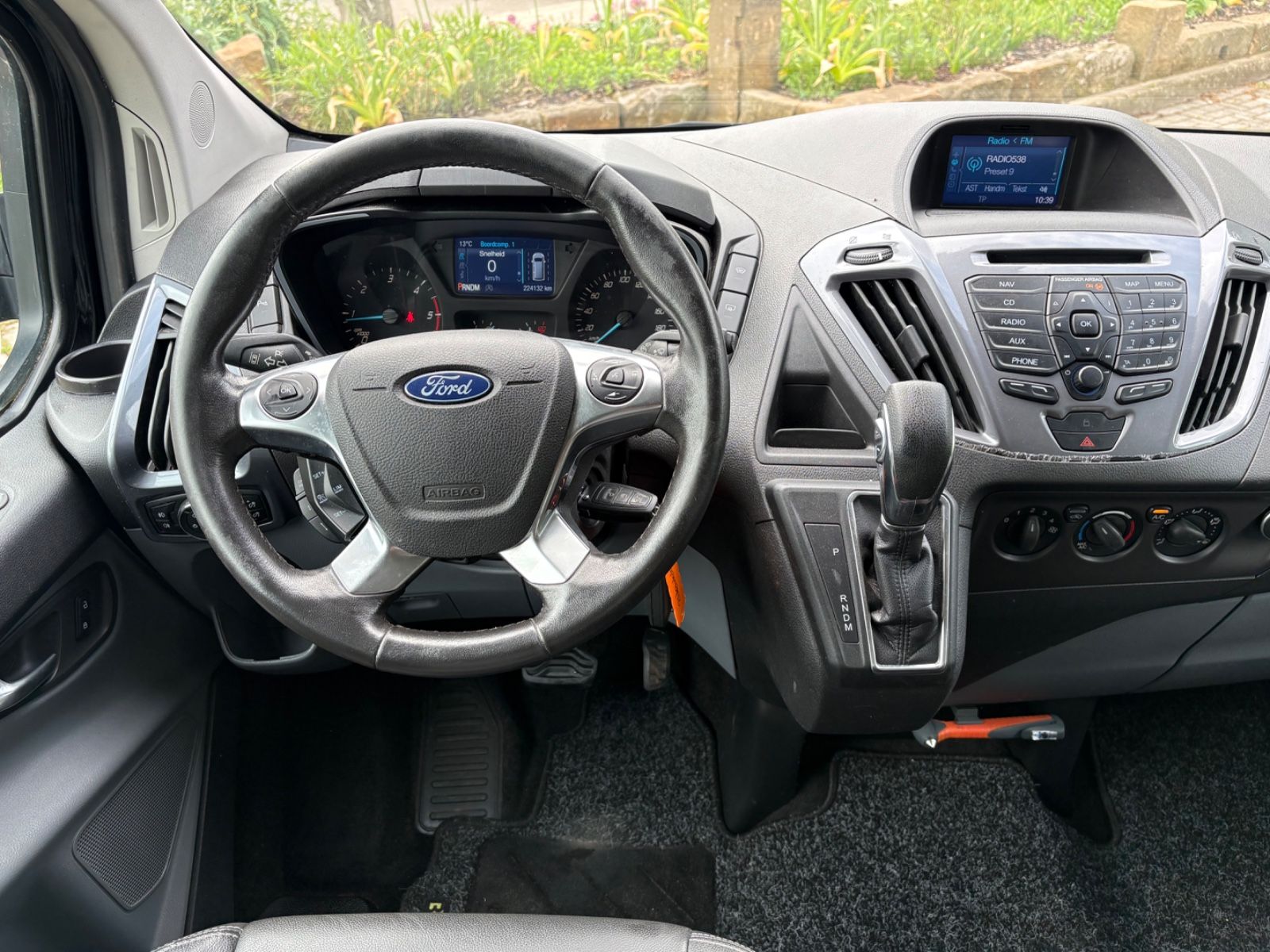 Photo 9 of FORD