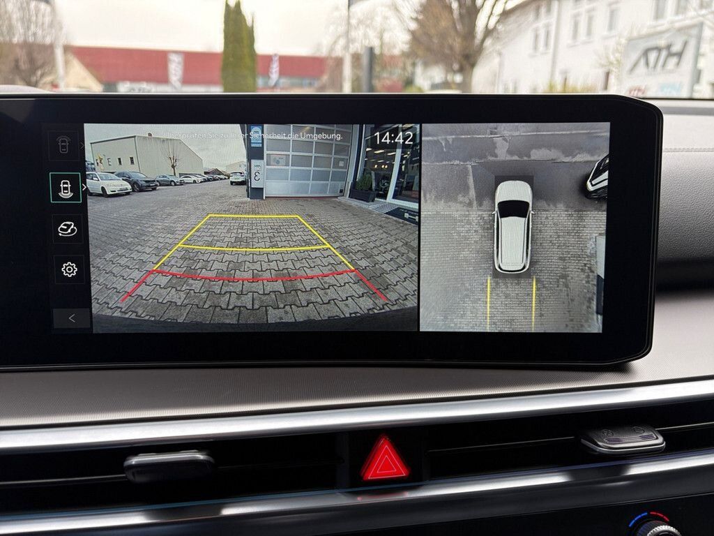 Fahrzeugabbildung Kia SORENTO 2.2D AWD DCT8 PLAT NAPPA PREM AHK
