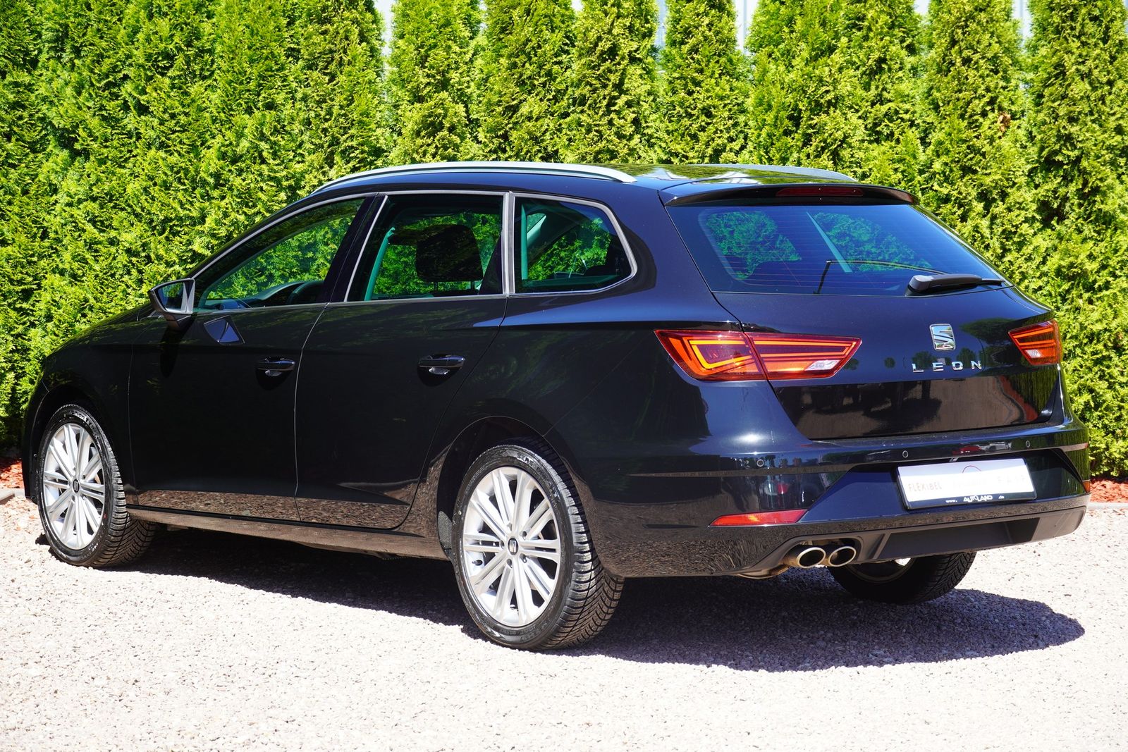 Seat Leon ST 1.5TSI Xcellence LED ACC Kamera FullLink imagem 3