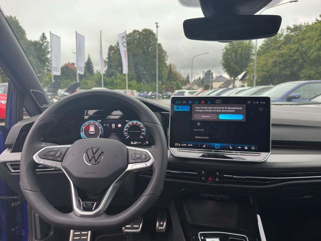 Fahrzeugabbildung Volkswagen Golf R-Line VIII R-Line,Soundsystem,Black Style