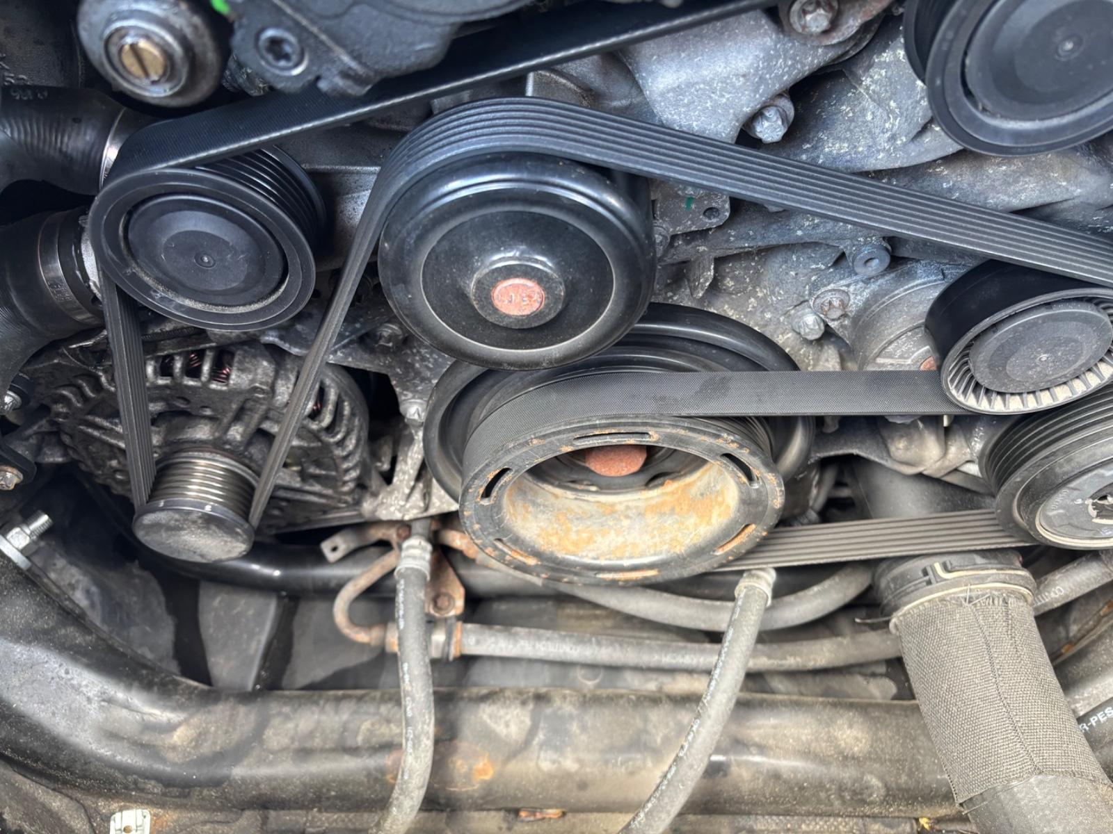 Mercedes-Benz E220 2009 — photo 12