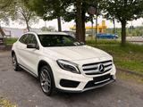 Mercedes-Benz GLA 200  AMG Line * Navi * Leder * Bi-Xenon *EU6 - Mercedes-Benz GLA 200: Weiß