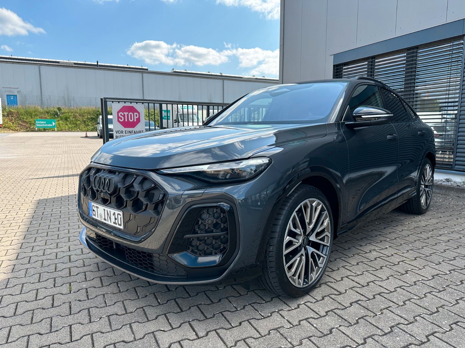 Fahrzeugabbildung Audi SQ5 Sportback quattro edition one AHK