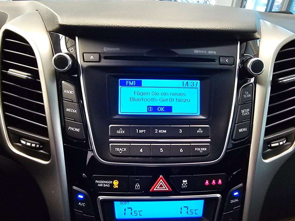 Hyundai i30 1.Hand,PDC,Klimaautomatik,Winterräder