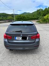 BMW 220 Active Tourer 220d Advantage Advantage - BMW 220 Active Tourer: Von Privat