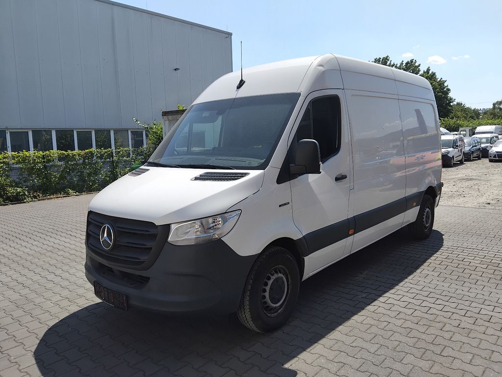 Image of Mercedes-Benz eSprinter