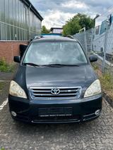 Toyota Avensis Verso 2.0 Benzin - Toyota Avensis Verso Gebrauchtwagen