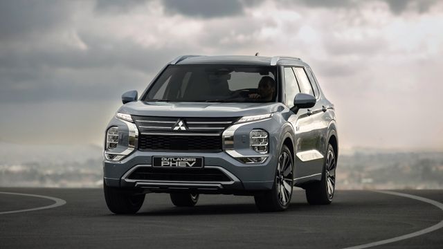 Mitsubishi Outlander Plug-in Hybrid TOP 2025