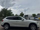 BMW X1 2012 6 Gang Top Zustand - BMW 1er Reihe mit Benzin-Antrieb: Geländewagen