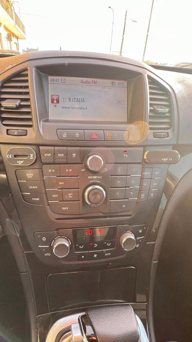 Opel Insignia 2010 — photo 14