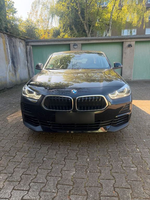 Image of BMW X2