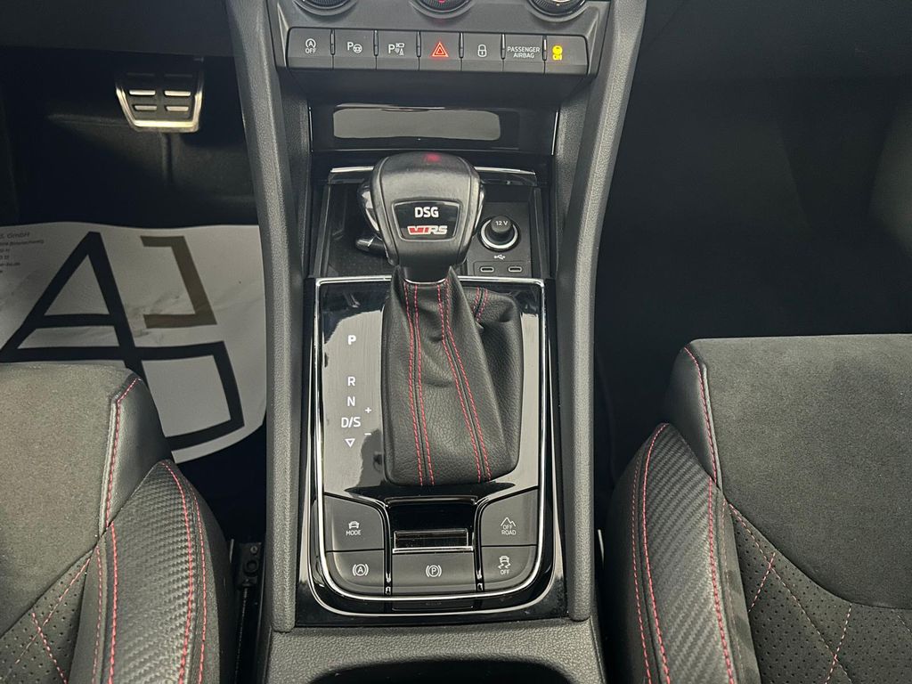 Skoda Kodiaq RS PANO*STH*360°*CANTON*AHK*MATRIX*7xSITZ