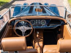 Fahrzeugabbildung Morgan 4/4 *Sport Blue / Yarwood Honey*