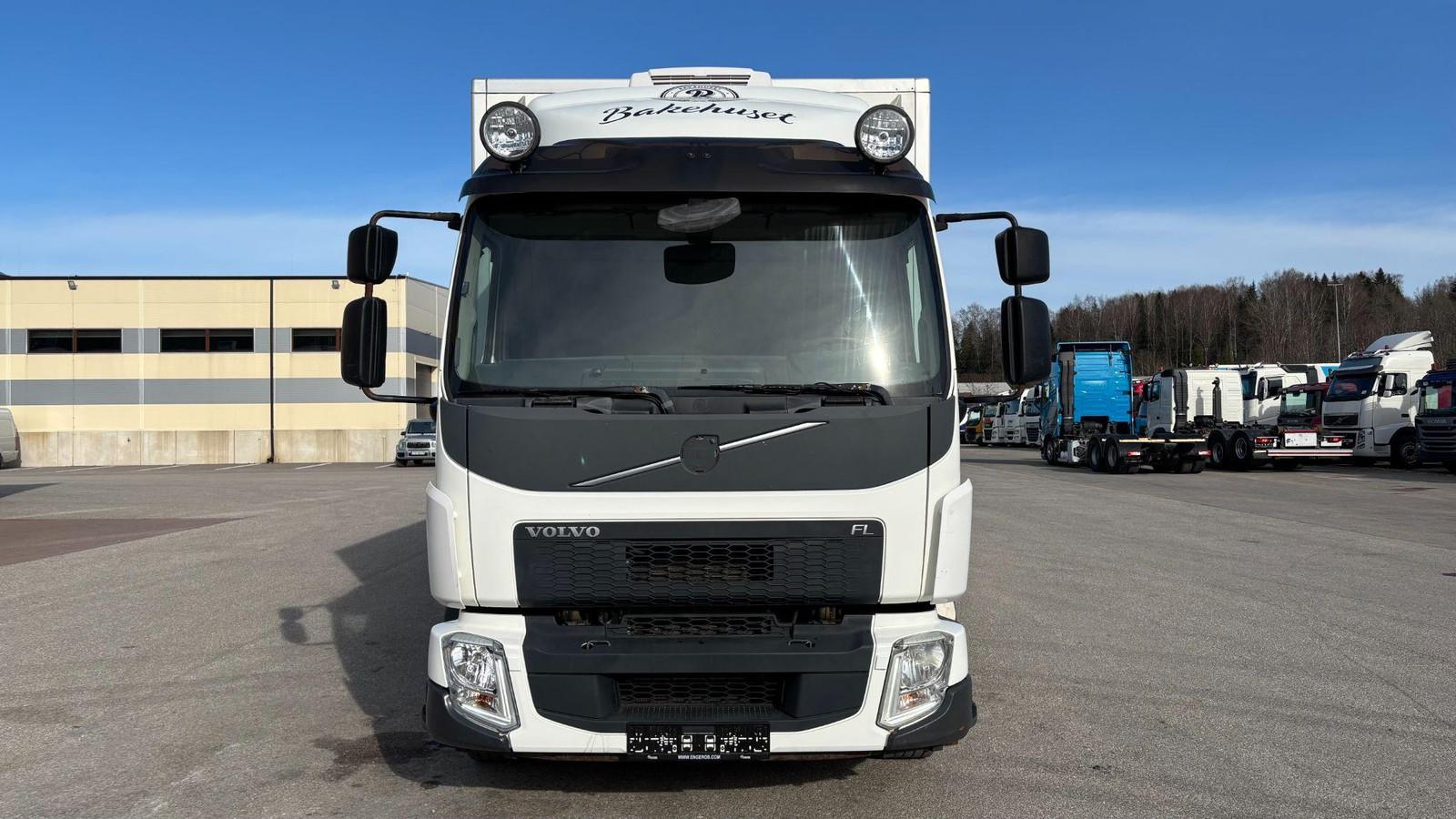 Volvo FL250 4x2 EURO6 + THERMO KING V-100 MAX