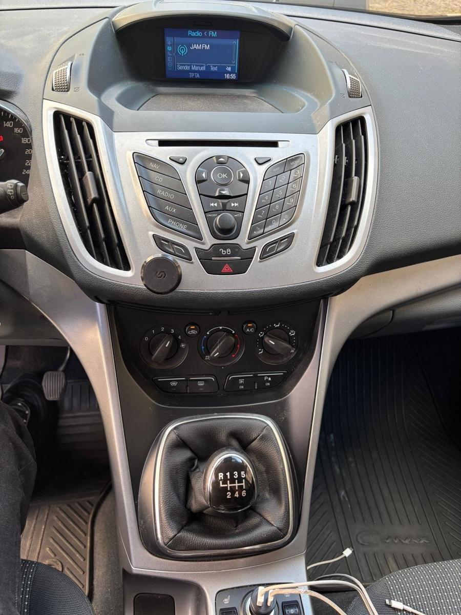 Ford C-MAX 2015 — photo 11