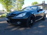 Mercedes-Benz SLK 300 Roadster 2Look Edition Navi Airscarf SHZ - Mercedes-Benz SLK-Klasse in Dortmund