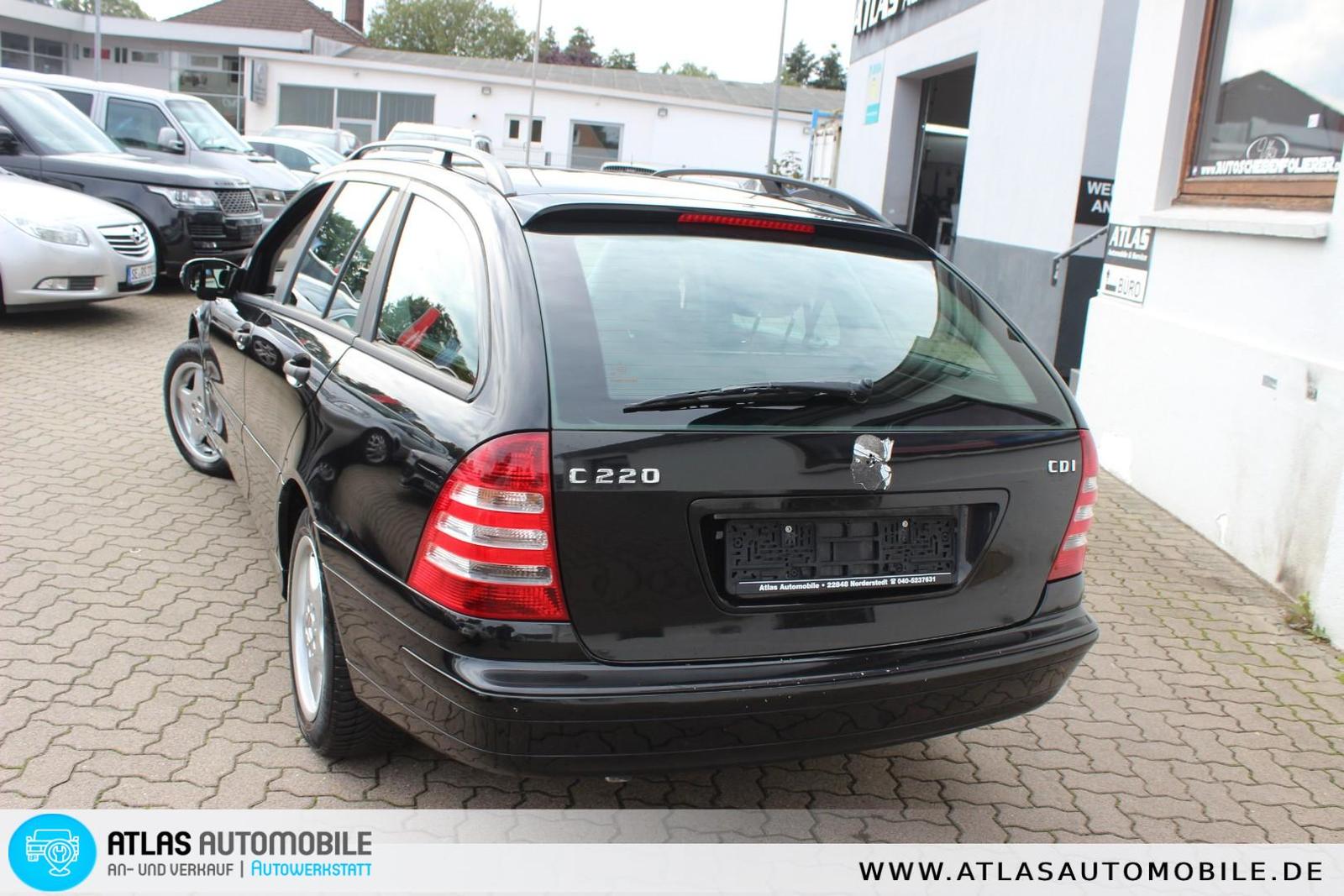 Mercedes-Benz C220 2004 — photo 20