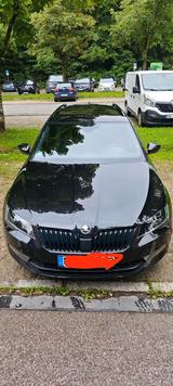 Skoda Superb Kombi 4x4 Kombi Tsi DSG - Skoda Superb Gebrauchtwagen in München