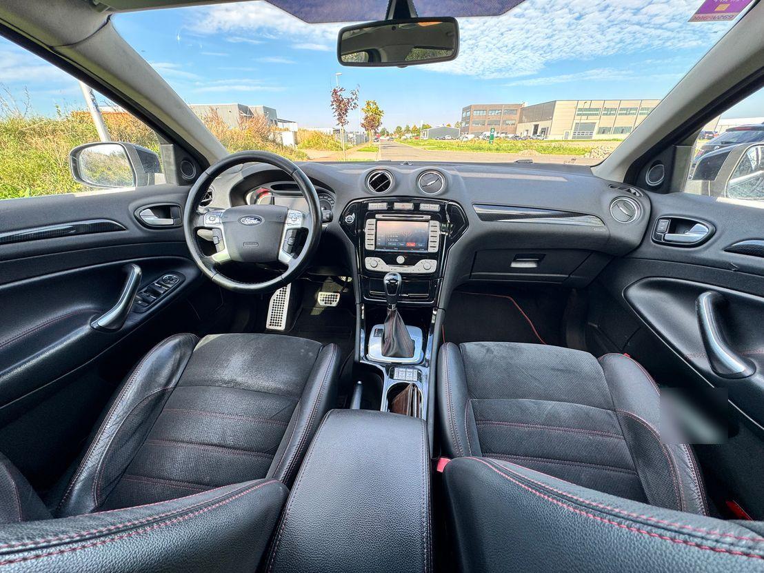 Ford Mondeo 2009 — салон