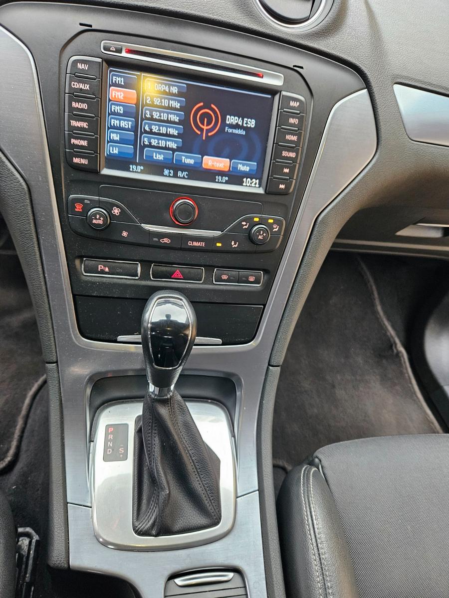 Ford Mondeo 2012 — photo 12