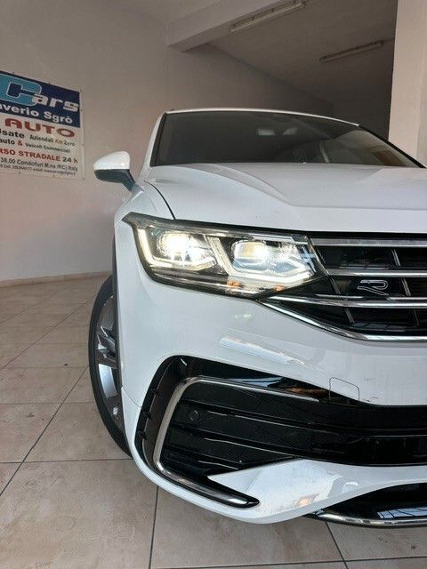 Volkswagen Tiguan 2.0 TDI 150 CV SCR DSG R-Line imagem 2