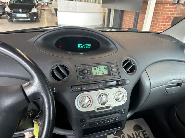 Toyota Yaris  1.3 Sol