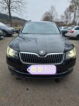 Skoda Superb 2.0 TDI 125kW G tec DSG Elegance Comb... - Skoda Superb Elegance mit Diesel-Antrieb