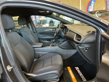 MYAUTOCENTER – Gebraucht- und Jahreswagen mit Werkstattservice in Pfaffenhofen Opel Insignia B Sports Tourer Elegance *TÜV*LED*Navi*
