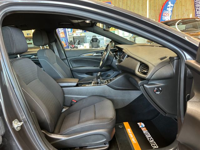 MYAUTOCENTER – Gebraucht- und Jahreswagen mit Werkstattservice in Pfaffenhofen Opel Insignia B Sports Tourer Elegance *TÜV*LED*Navi*