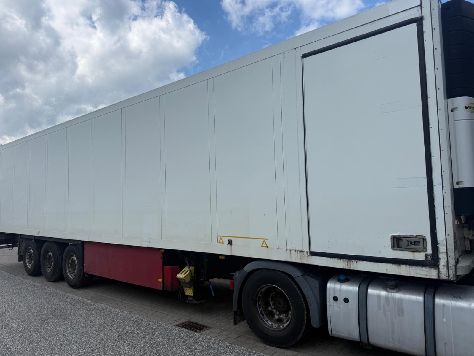 Schmitz Cargobull 3xCarrier Vector1850 MT*Kühlkoffer *Multi Temp*