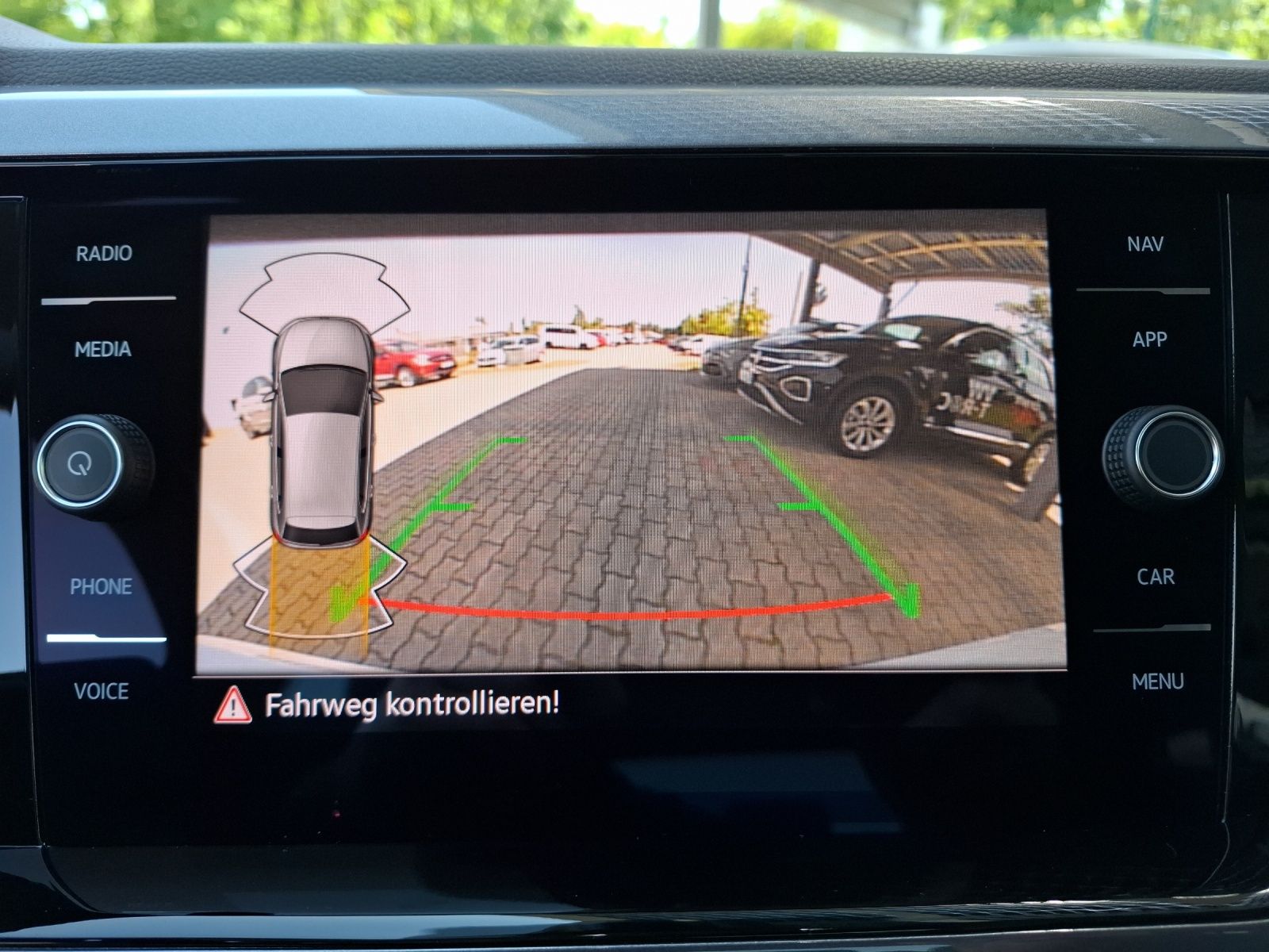 Fahrzeugabbildung Volkswagen Polo TSI Style DSG Matrix Navi AID ACC RFK SH LM