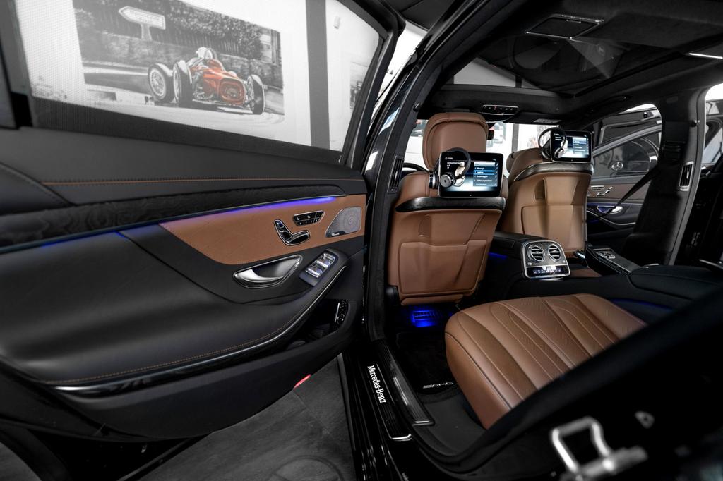 Mercedes-Benz S 560
