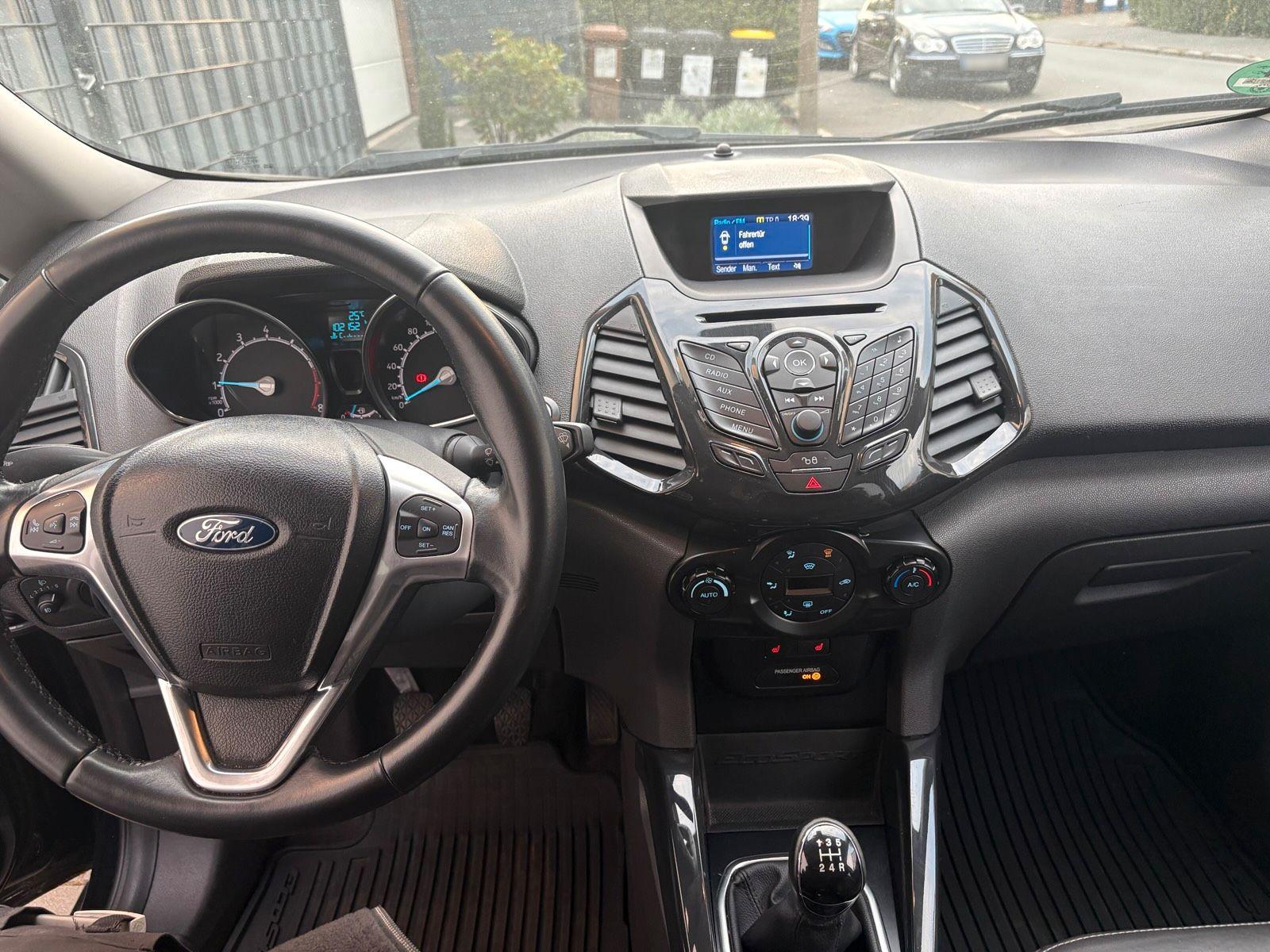 Ford EcoSport 2015 — photo 6