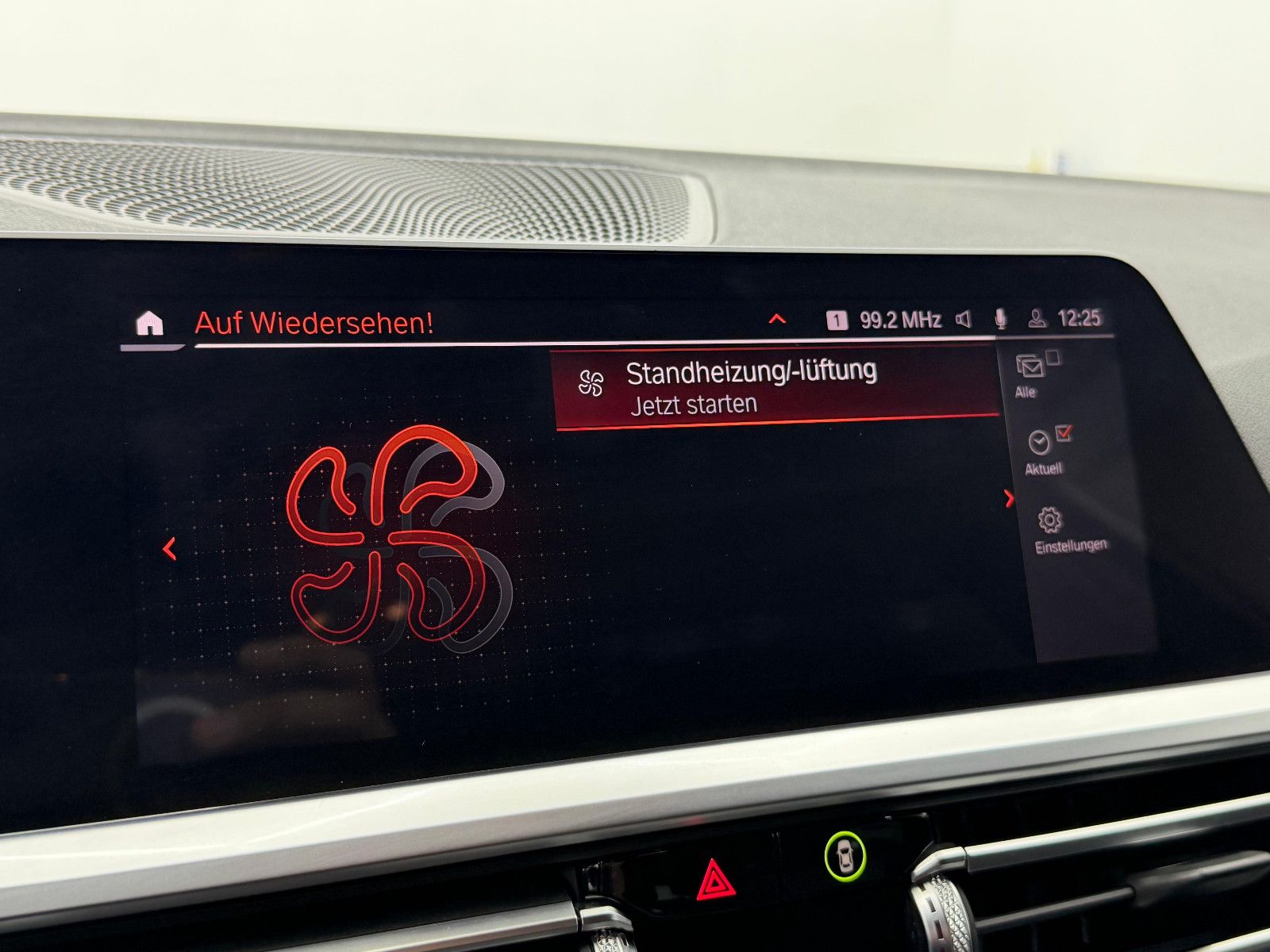 Fahrzeugabbildung BMW 320d xDrive M-SPORT/STZHG/AHK/DRIVING ASS+/DISPL