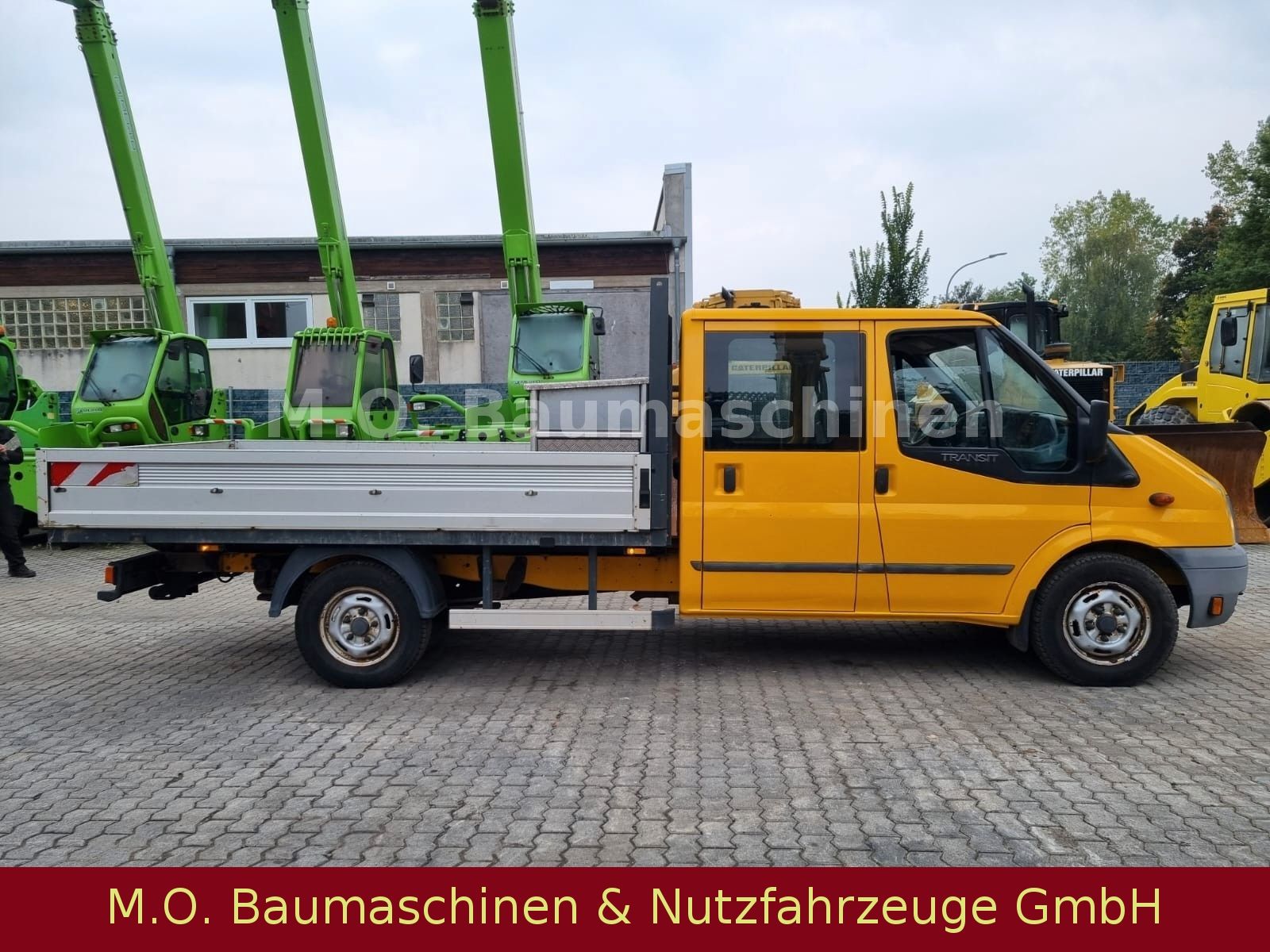Fahrzeugabbildung Ford Transit Pritsche FT 350 EL /  DOKA / AC /