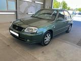 Hyundai Accent 1.3 GLS Automatik*Klima - Hyundai Accent: Gl