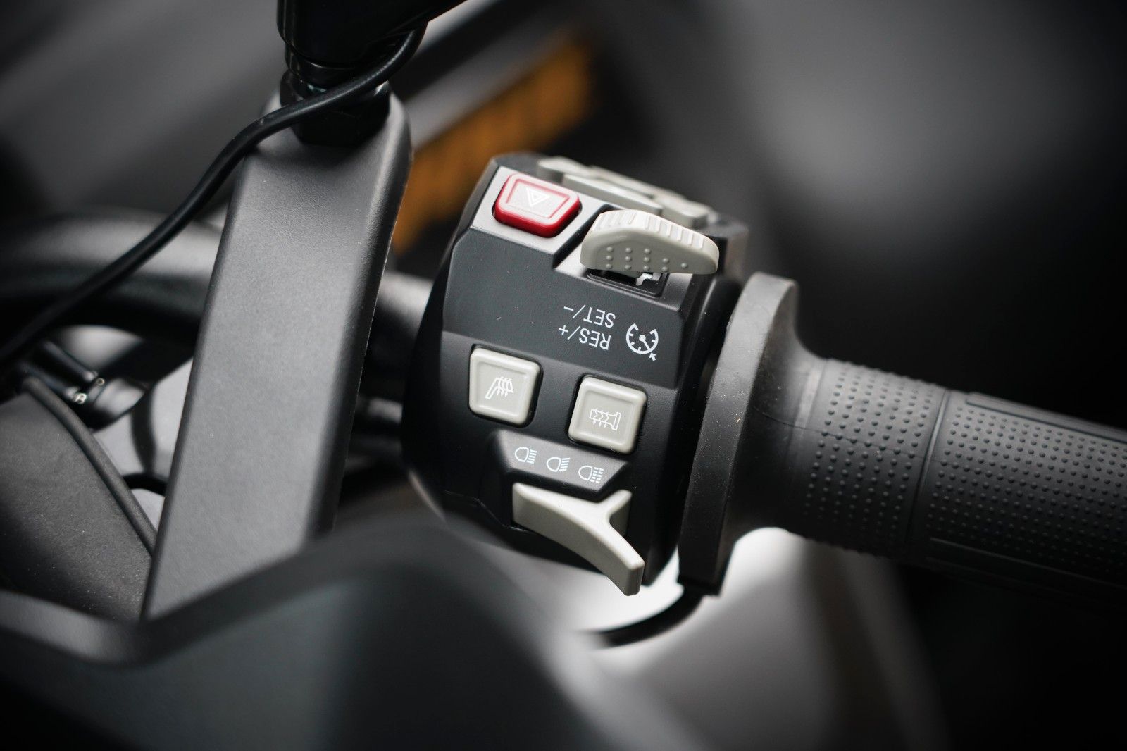 Fahrzeugabbildung VOGE DS 900 X E5+